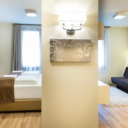 Foter Rezidencia 2 Aparthotel Gyor Exterior photo